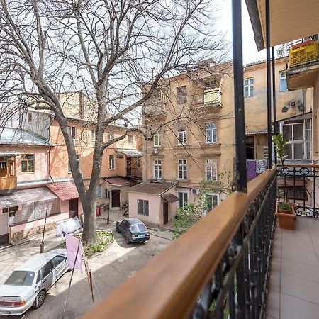 Studio Apartment In Center Of Odesa Eksteriør bilde