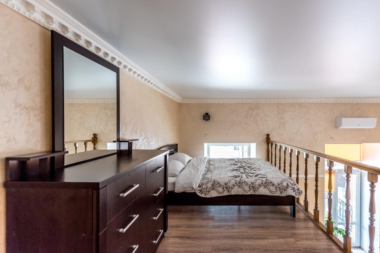 Studio Apartment In Center Of Odesa Eksteriør bilde