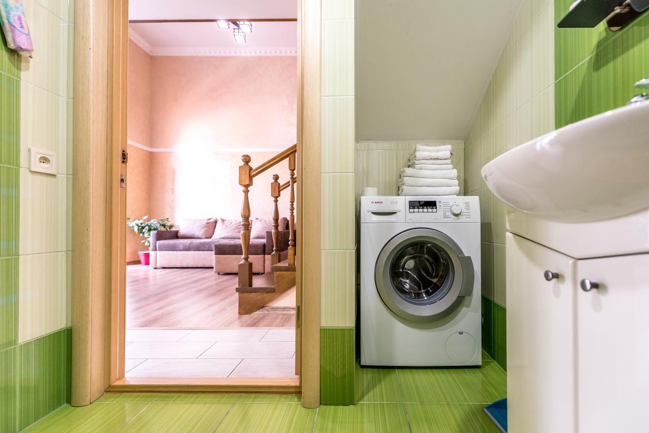 Studio Apartment In Center Of Odesa Eksteriør bilde